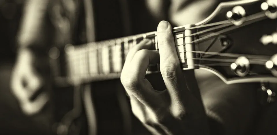 Archivbild von einer Gitarre – passend zur Fotos-Seite von Mike, dem Alleinunterhalter